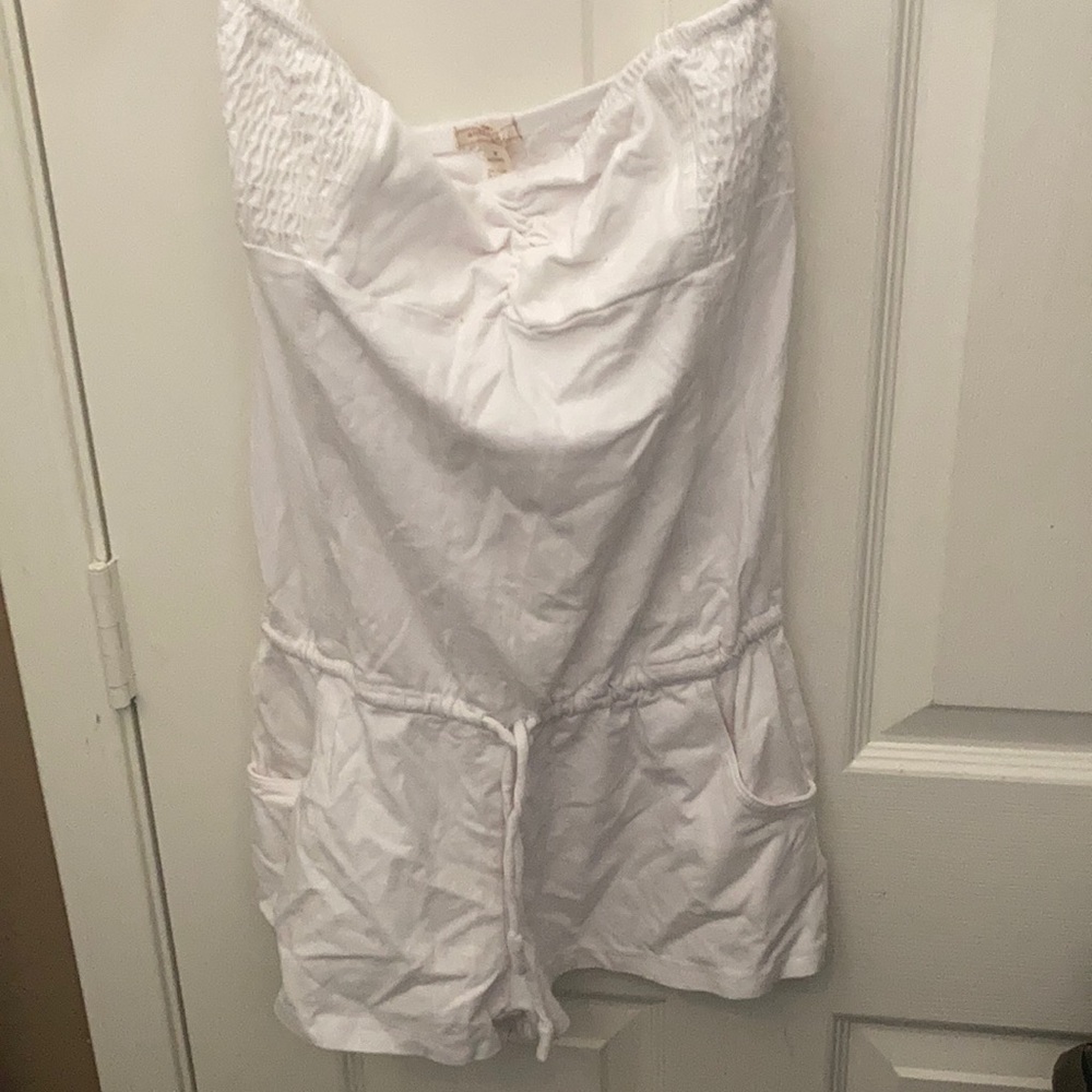 FINAL MARKDOWN Ambiance strapless romper medium